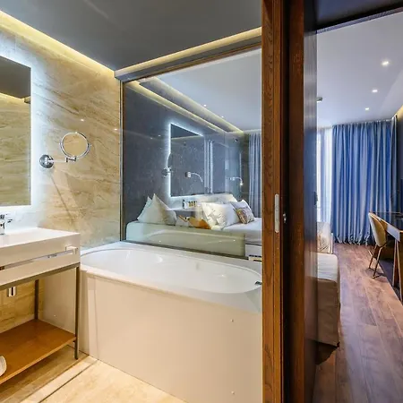 Hotel Chic Boutique 4*