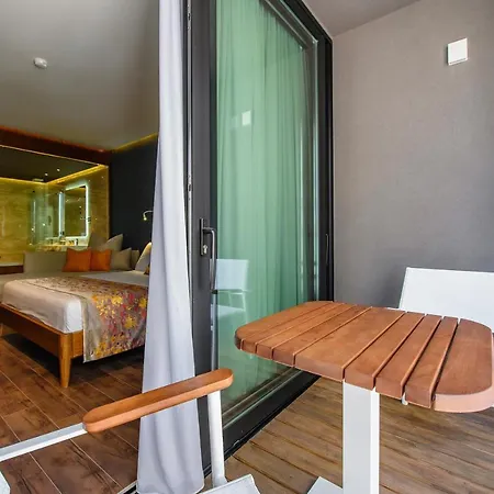Chic Boutique 4*
