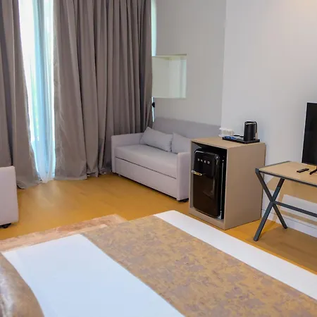 Chic Boutique 4*