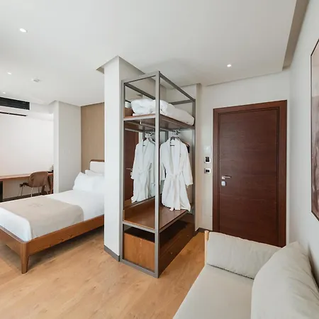 Hotel Chic Boutique 4*