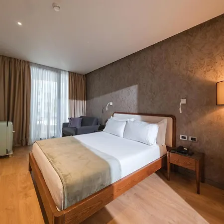 Chic Boutique 4* Vlorë