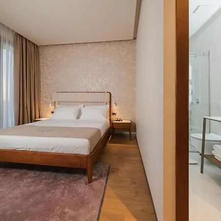 Hotel Chic Boutique 4*